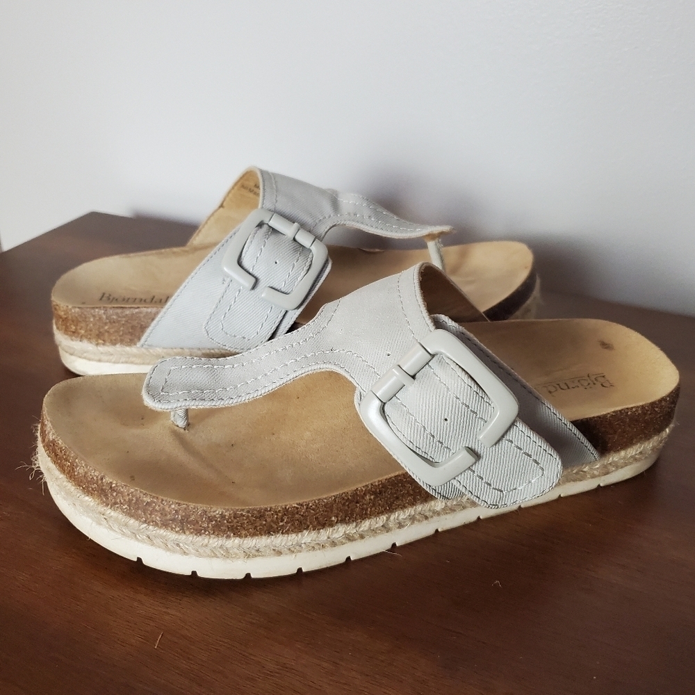Bjorndal Penelope T-strap Sandals Womens 8 Khaki Boho Lagenlook Casual